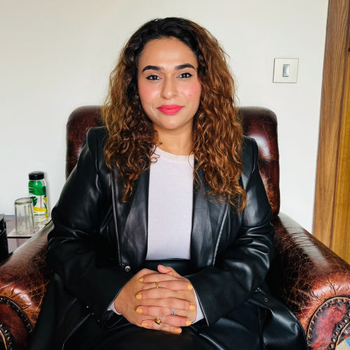 Dr Priya Arora